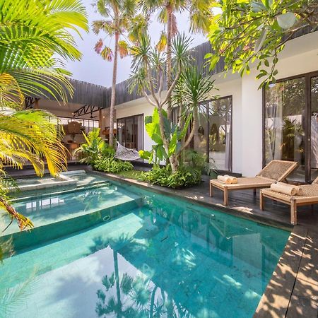 Villa Yogi Surf 2 Canggu ภายนอก รูปภาพ